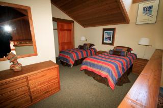 Mountainback 63 Loft Den - 4