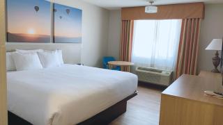 Days Inn by Wyndham Bernalillo - Bernalillo - 3
