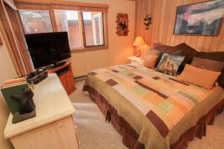 Mountainback #48, Corner Unit - Mammoth Lakes - 1