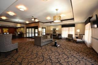 Best Western Plus Classic Inn and Suites - Center - 8