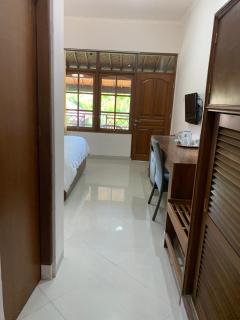 Fat Yogi Cottages - Kuta - 8
