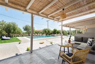 "Four Olives" Luxury Rooms, Afitos #FeelsLikeHome - Afitos - 4