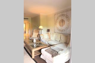 Puente Romano Bright apt Terrace, Pool & Garden View - Marbella - 2