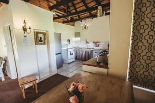 Valley Lakes CHALETS - Underberg - 4