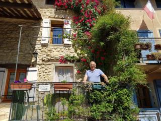 Les rosiers - Chaffaut-Lagremuse - 9