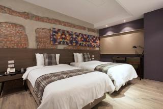 P&F Hotel - Taichung - 5