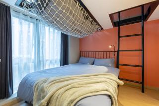 loft Apartment with slide hammock with movie viewing - Hangzhou - 5