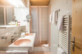 Hotel Berghof Amaranth - Wilderswil - 3