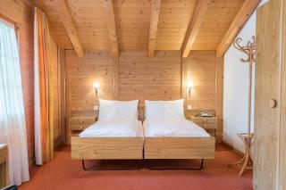 Hotel Berghof Amaranth - Wilderswil - 2