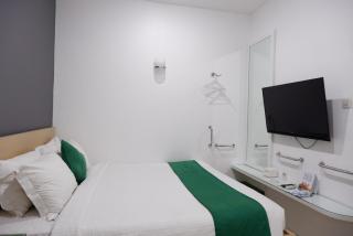 Ara Inn Bed And Breakfast by ecommerceloka - Kuta - 8
