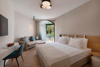 Gai Beach Hotel - 8