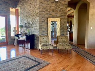 Scenic Hill Country Retreat - Rhino Ranch - New Braunfels - 4