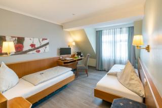 Landhotel Zur Bretzel - Babenhausen - 3