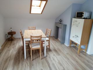 Riverside Apartment - 6