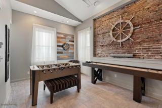 Luxe Condo with Game Area, Walk to Beach and Boardwalk - Wildwood - 6