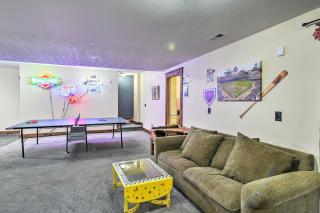 Raccoon River Retreat Indoor Pool and Outdoor Fun! - Adel - 4