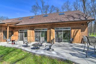Raccoon River Retreat Indoor Pool and Outdoor Fun! - Adel - 9