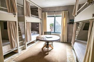 Surfers Lodge Peniche - Peniche - 9