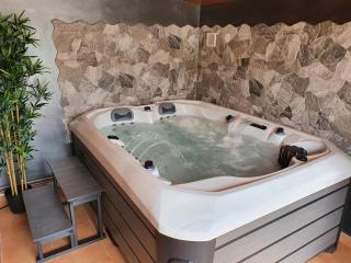 Villa Mons Aureus - 2