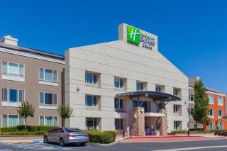 Holiday Inn Express Elk Grove West I-5 by IHG - Elk Grove - 2