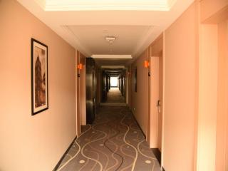 7Days Premium Chongqing Baishiyi Hot Spring Capital Branch - 4