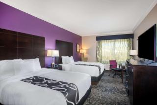 La Quinta by Wyndham Columbus TX - 2