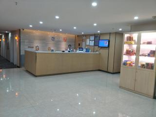 7Days Premium Xining Bayi East Road Tuanjie Bridge Branch - Xining - 7