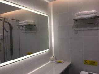 7Days Inn Zhangshu Xingfo Road Branch - - 6