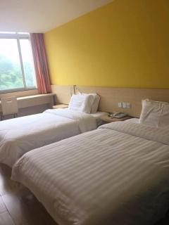 7Days Inn Ziyang Lezhi Yingbin Avenue Branch - Ziyang - 2