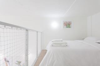 Relax in this funky loft next to metro! - Athens - 3