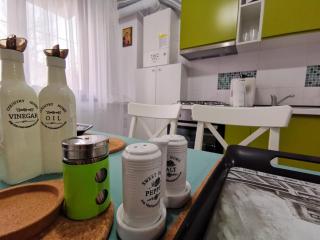 Green Apartment- Brilliant Apartments - Constanţa - 1