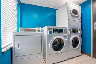 La Quinta by Wyndham College Station South - College Station - 5