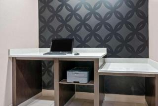 La Quinta by Wyndham College Station South - 5