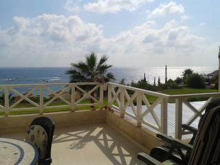 Happy Holiday - Coral Bay - 0
