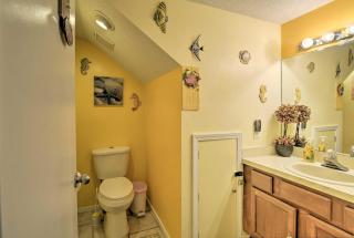 1 Block to Shore Family Condo in Myrtle Beach! - Myrtle Beach - 1