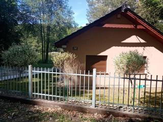 Urokliwy Domek nad Brzegiem Jeziora - Lubiatów - 2