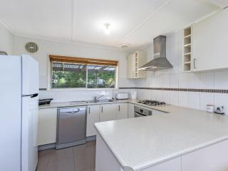 Willan 43 Powling Street - Port Fairy - 5
