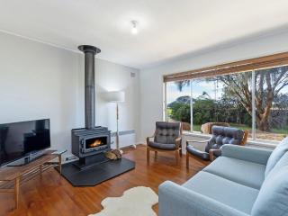 Willan 43 Powling Street - Port Fairy - 4