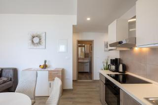 Apartments 20 meters from the beach - Jesenice - 5
