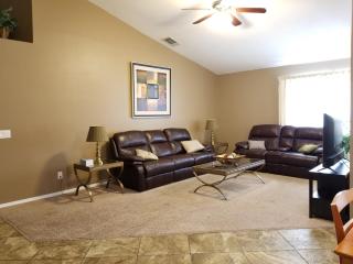 Quiet Neighborhood off La Canada - Tucson - 9