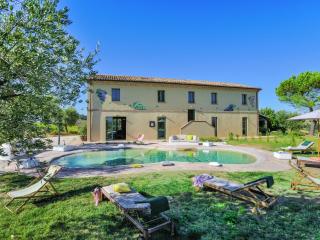 Belvilla by OYO Villa Fiorini - Barchi - 0