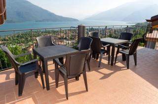 Lake View Apartment in Vercana, Shared Pool - Vercana - 8
