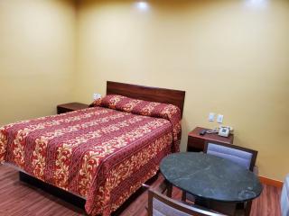 Sunrise Inn - South Gate - 3