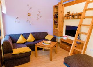 Ferienhaus Hexenschlummer - Schlafzimmer und romantischer Schlafboden - Thale - 2