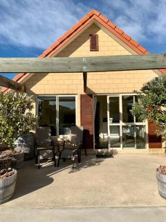 Teviot View Accommodation - Amberley - 6