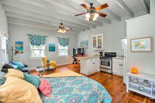 Zen Studio with Pool and Tropical Bar by Atlantic Ave - 8