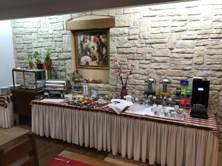 Hotel Merlot - 9