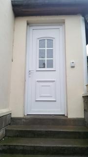 3 Hebergements - au 1er ETage 1 appartement 2 pieces et au 2eme Etage 2 hebergements d'une chambre chacun- Dans Pavillon au pied du RER B à 5 minutes de Paris et 30 MN Stade de France - Cachan - 0