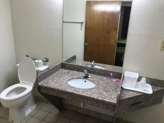 Econo Lodge Midtown - Savannah - 3