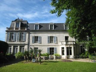Hôtel Les Maréchaux - Auxerre - 0